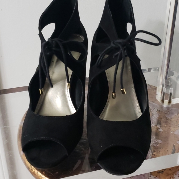 Ana new approach shoe's - Picture 1 of 10